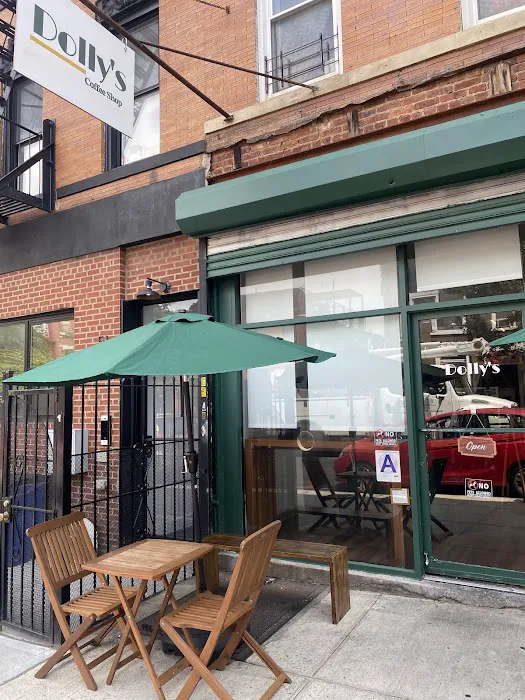 Dolly's Coffee Shop Picture 4