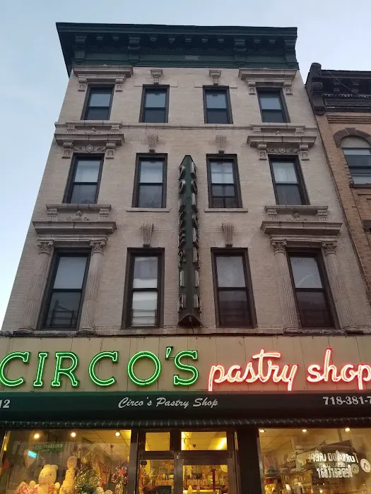 Circo's Pastry Shop Picture 1