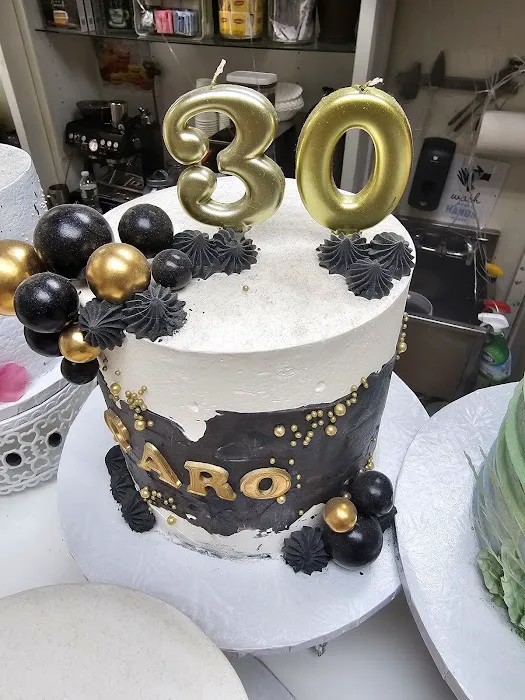 Angela's Bakery Picture 9