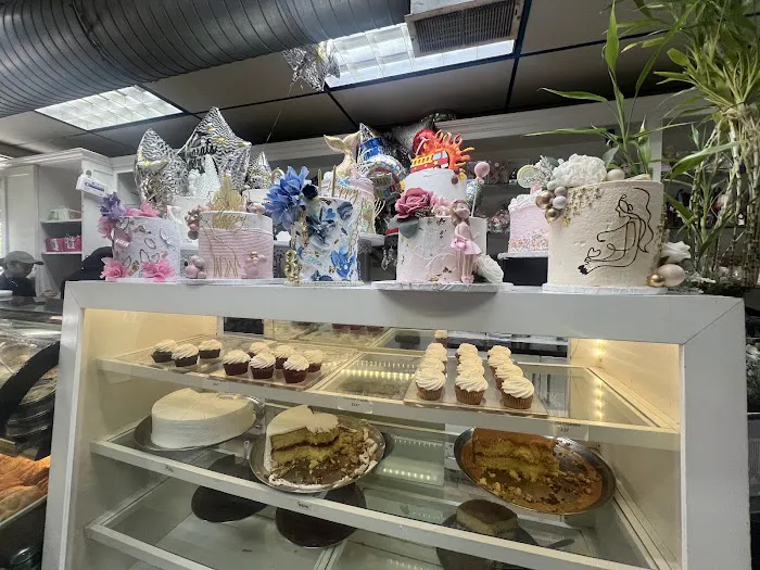 Angela's Bakery Picture 5