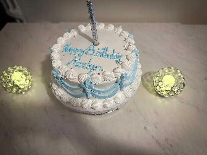 Angela's Bakery Picture 6
