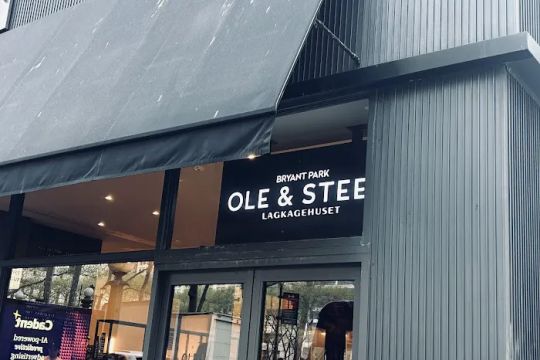 Ole & Steen