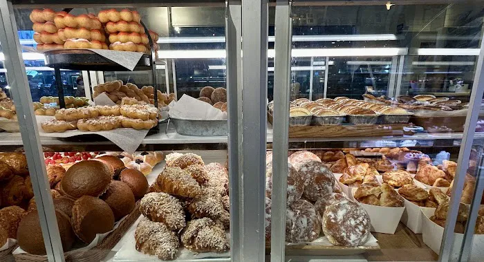 Paris Baguette Picture 3