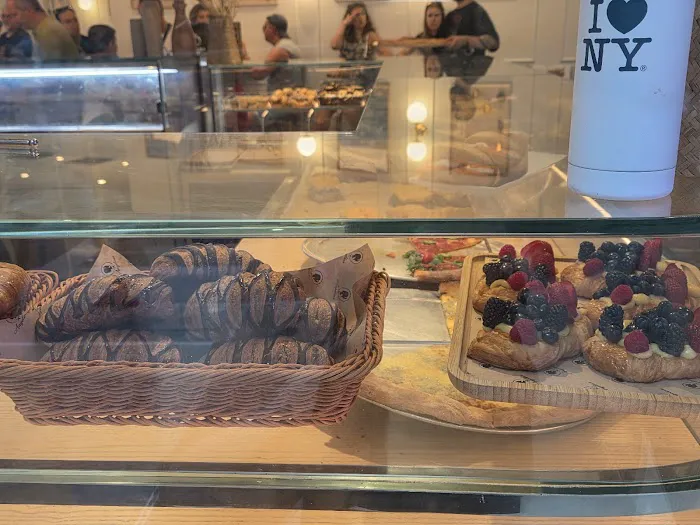 Angelina Bakery - 7 Times Square Picture 5