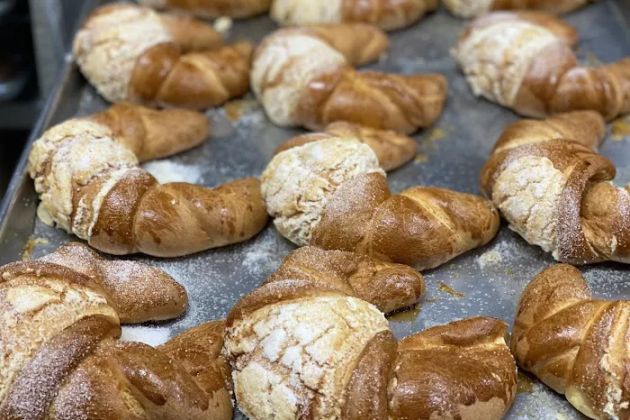 Armandos Grocery & Bakery