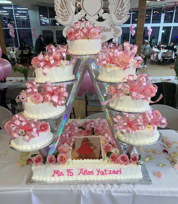 Armandos Grocery & Bakery Picture 9