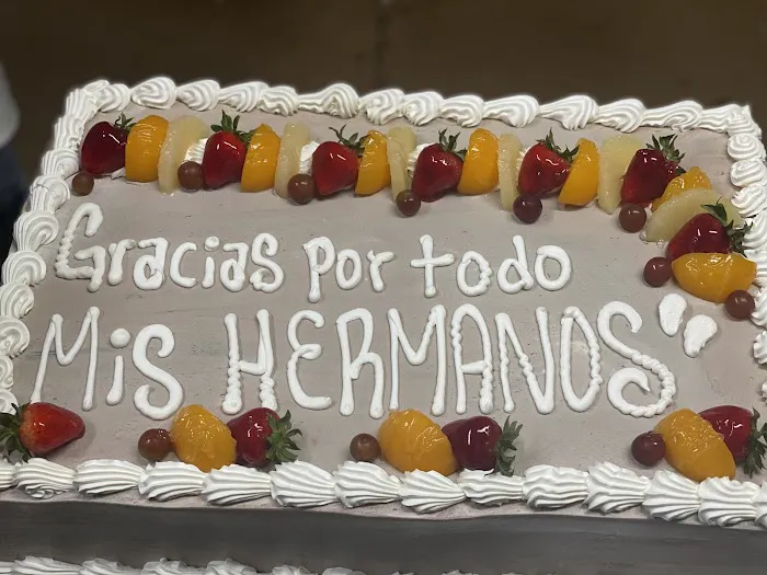 Armandos Grocery & Bakery Picture 10