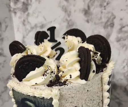 A BUY Custom Cakes