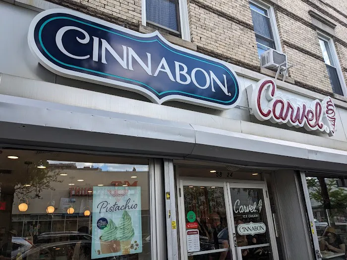Cinnabon Picture 3