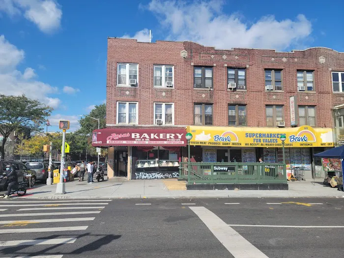 Las Rosas Bakery Picture 3