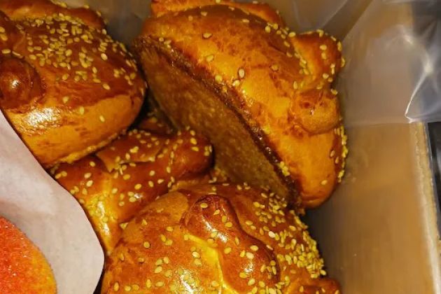 El Aguila Bakery