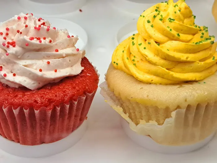 J & J Delicious Cakes Picture 7
