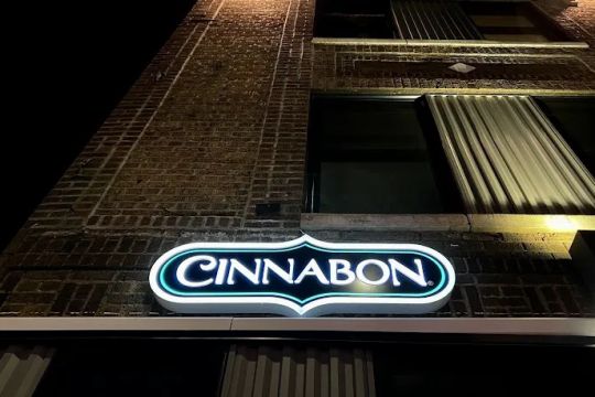 Cinnabon