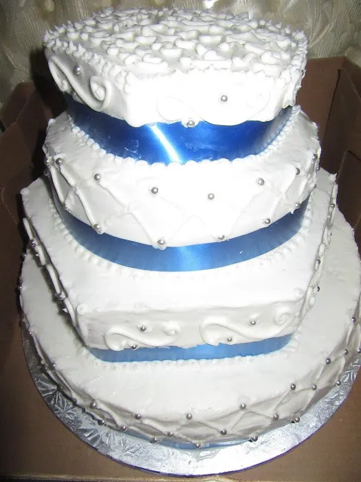 Reine's Bakery Picture 1