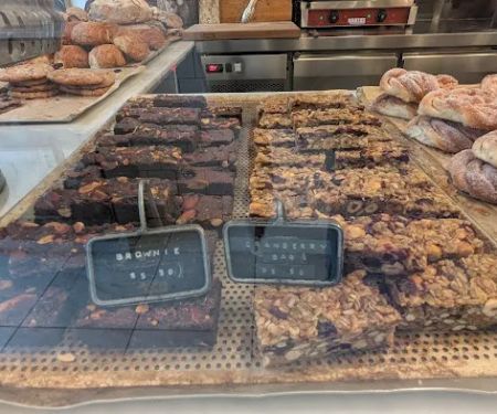 Fabrique Bakery 550 5th Ave