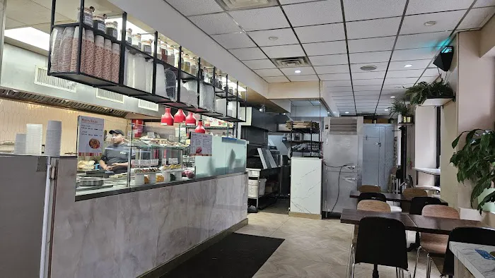 Cafe Fresco UN Picture 4