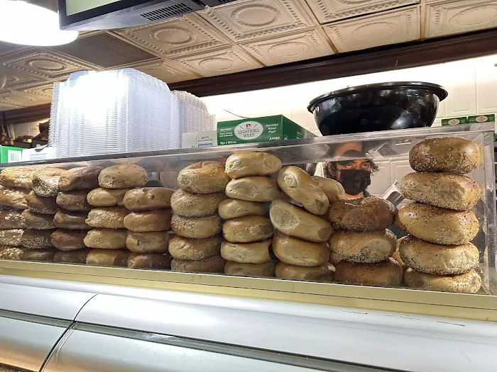 Ess-a-Bagel Picture 2