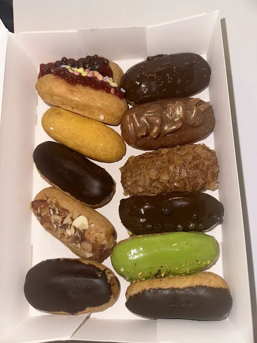 Eclair Bakery + Cafe Picture 9