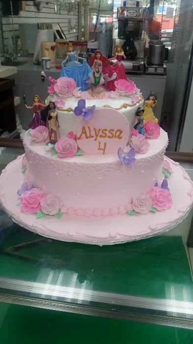 Nelly's Cake & Party Supply Picture 2