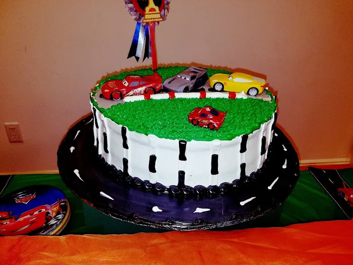 Nelly's Cake & Party Supply Picture 6