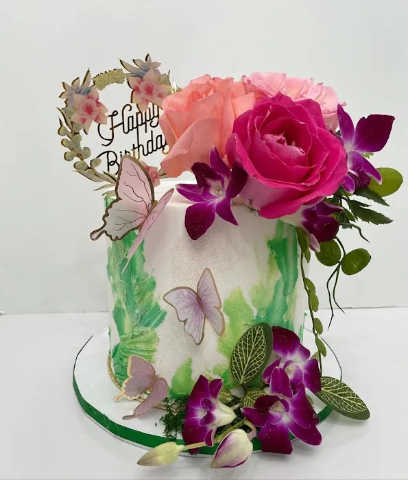 Cakes by Madelin Bakery Picture 1