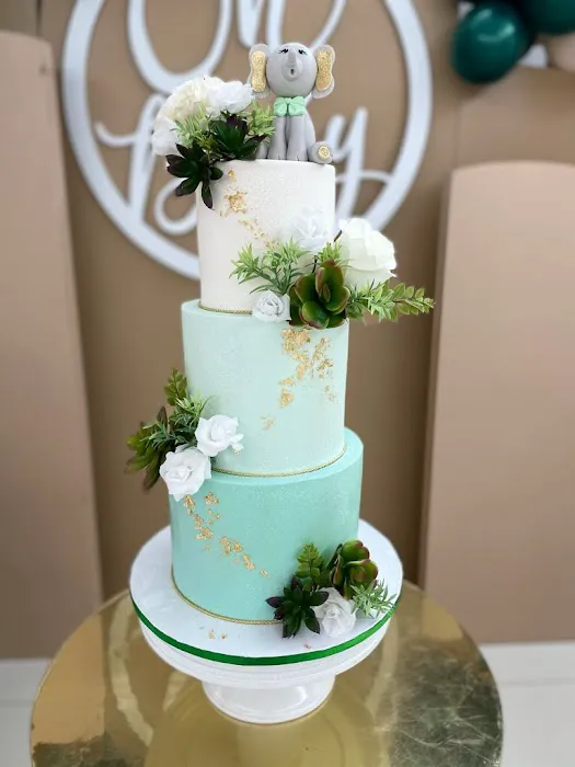 Cakes by Madelin Bakery Picture 10