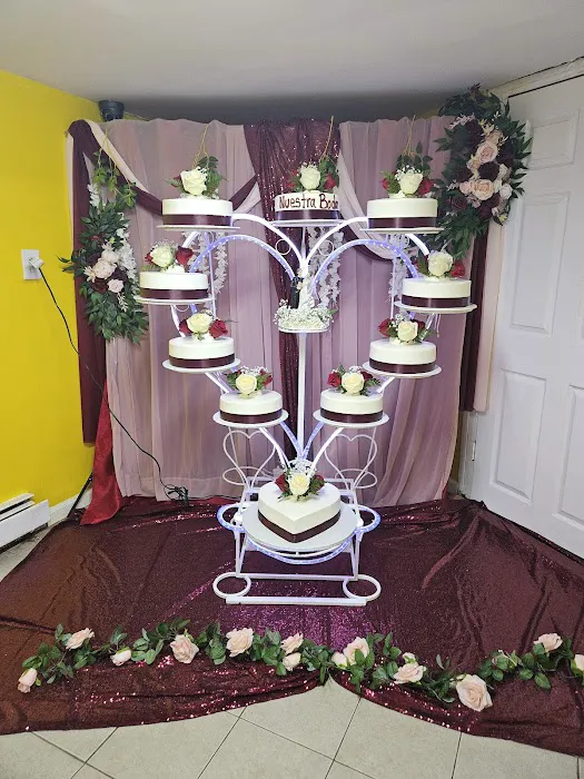 Luna’s bakery Picture 1