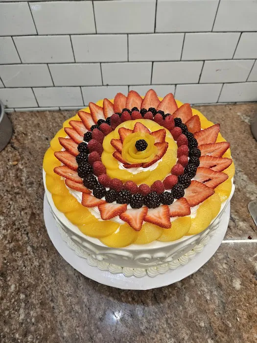 Luna’s bakery Picture 3