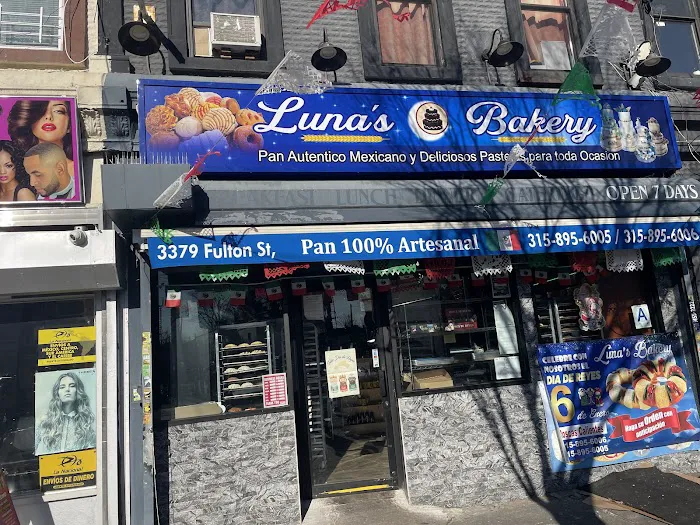Luna’s bakery Picture 4