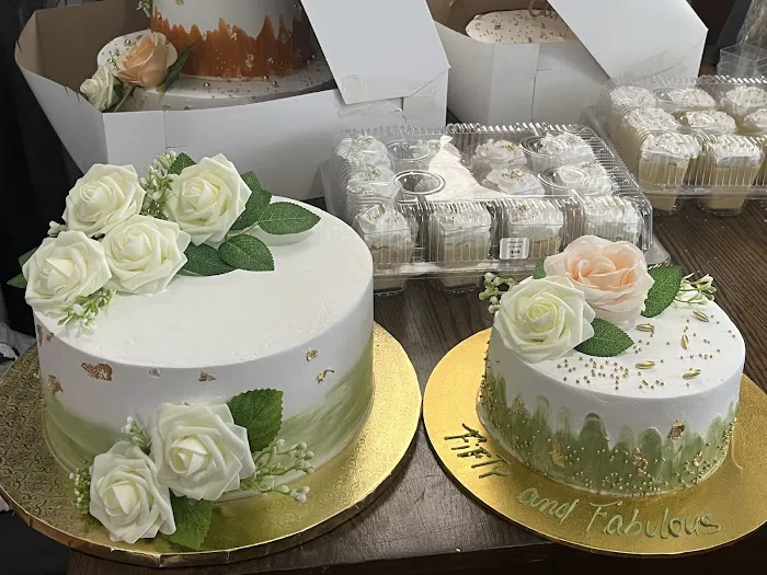 Desire's Dominican Cakes Picture 1