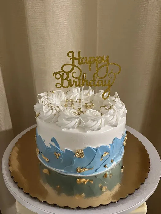 Desire's Dominican Cakes Picture 4