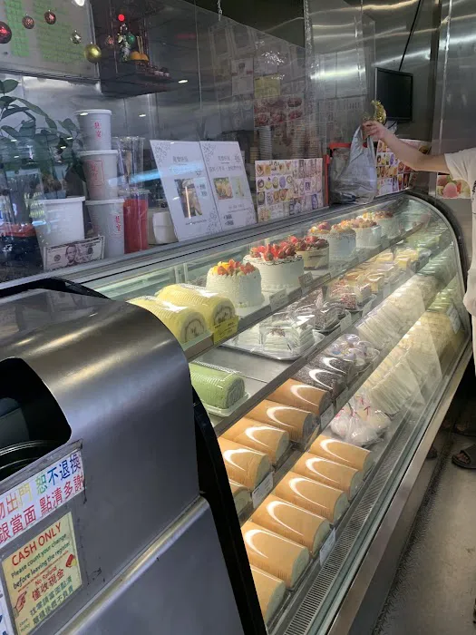 Dragon Bay Bakery Picture 6