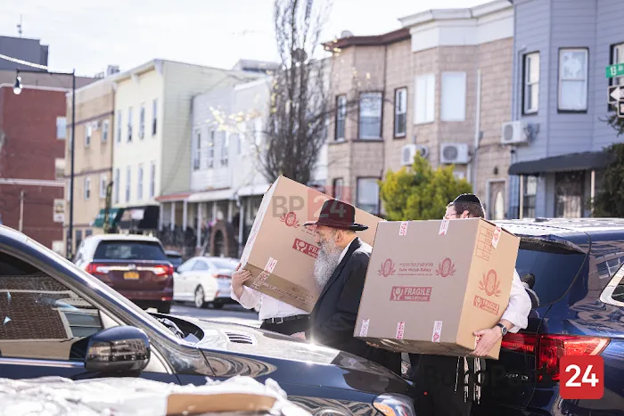 Boro Park SEDER Matzah Bakery Picture 8