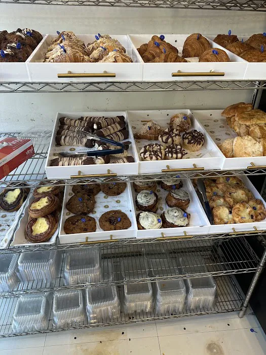 Taam Eden Bakery Picture 8