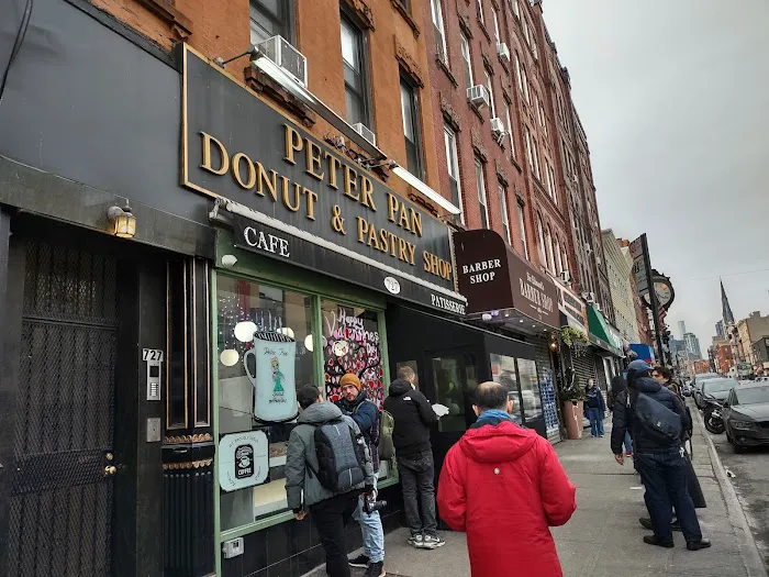 Peter Pan Donut & Pastry Shop Picture 2