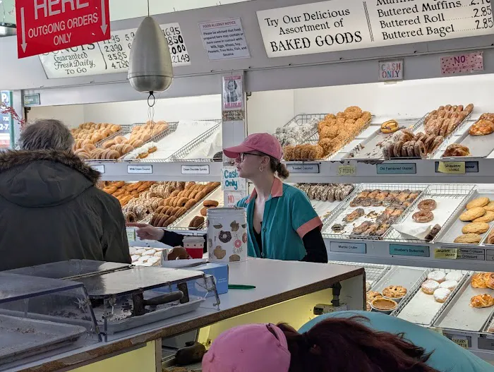 Peter Pan Donut & Pastry Shop Picture 6