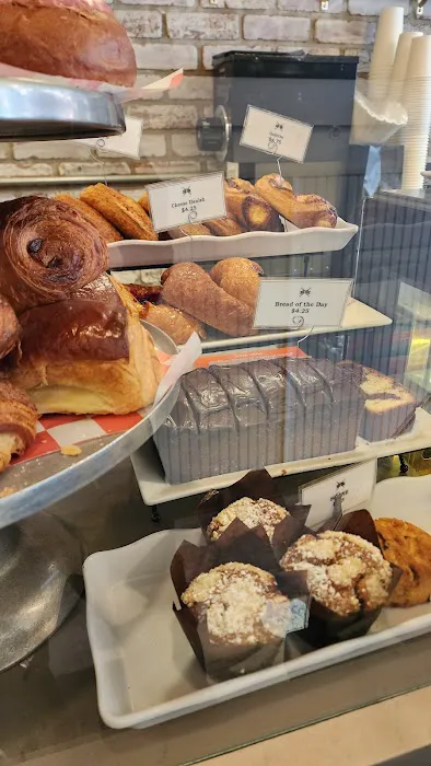 Charlotte Patisserie Picture 5