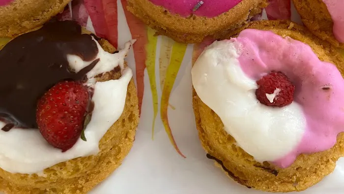 Happy Zoe Vegan Bakery Picture 2