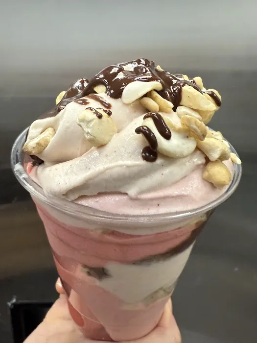 Happy Zoe Vegan Bakery Picture 4