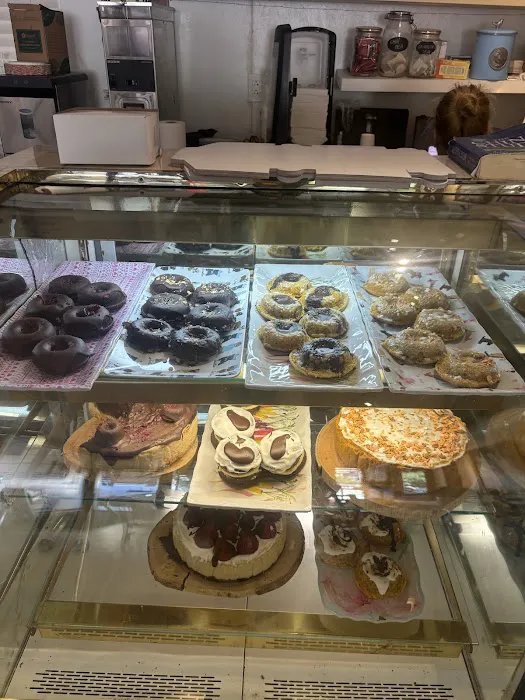 Happy Zoe Vegan Bakery Picture 9