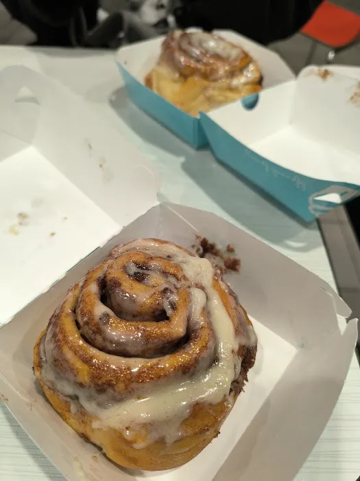 Cinnabon Picture 3