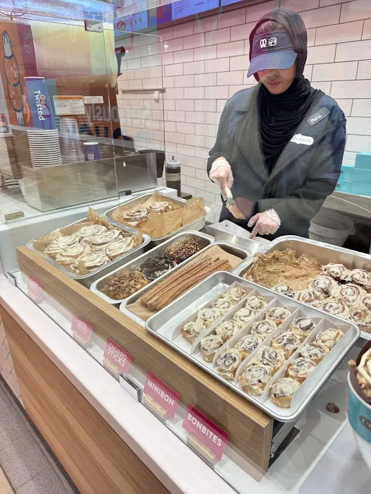 Cinnabon Picture 2