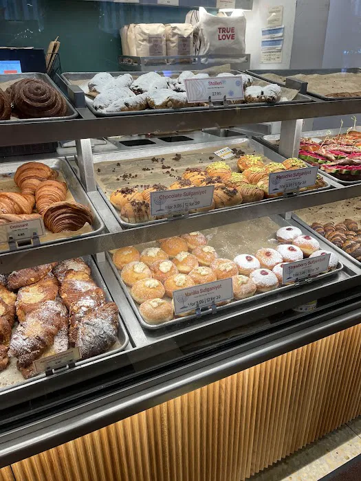 Breads Bakery Picture 6