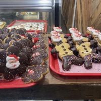 Andre's Hungarian Strudels and Pastries ico