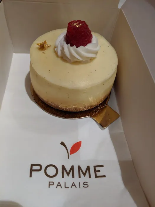 Pomme Palais Picture 9