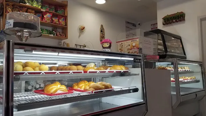 Punto Sabroso Bakery Picture 1