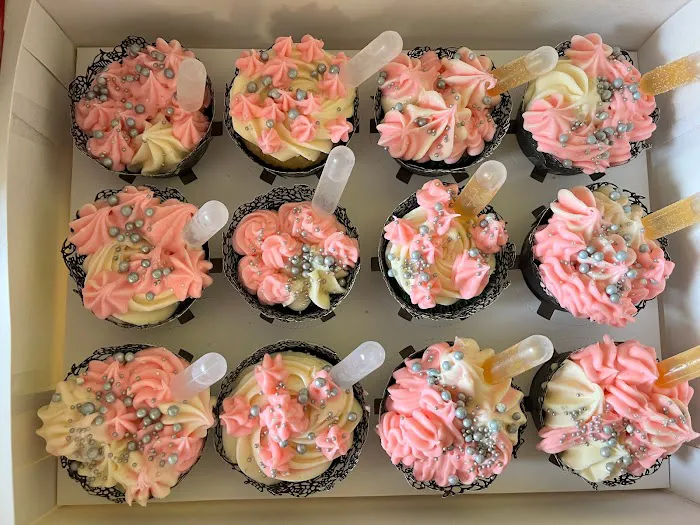 Izzy’s Sweets Boutique Homemade Desserts & Treats Picture 2