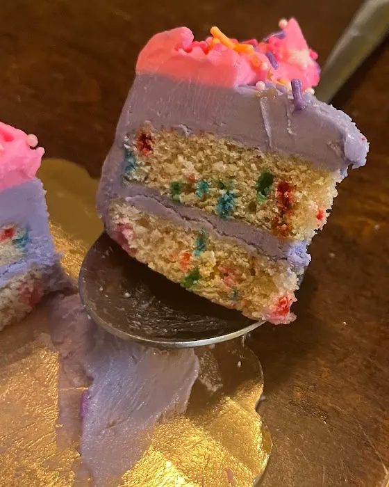 Izzy’s Sweets Boutique Homemade Desserts & Treats Picture 4