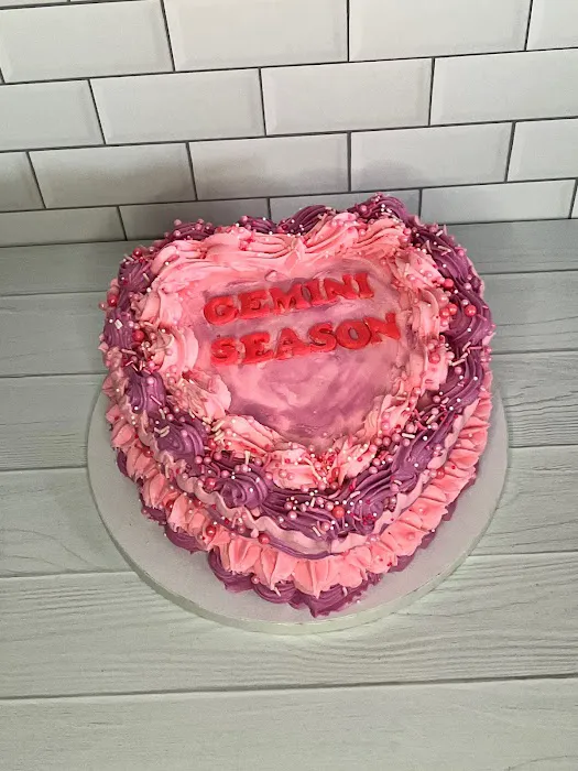 Izzy’s Sweets Boutique Homemade Desserts & Treats Picture 8