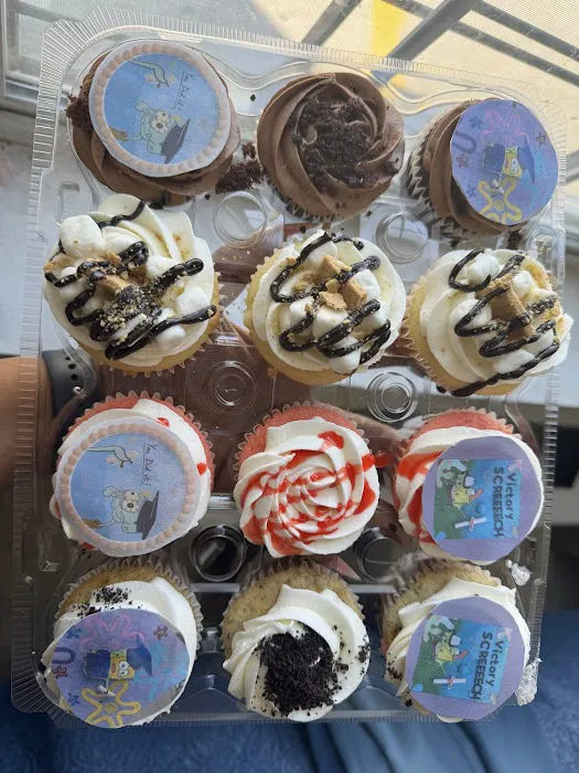 Deja's Cupcake Factory Picture 1